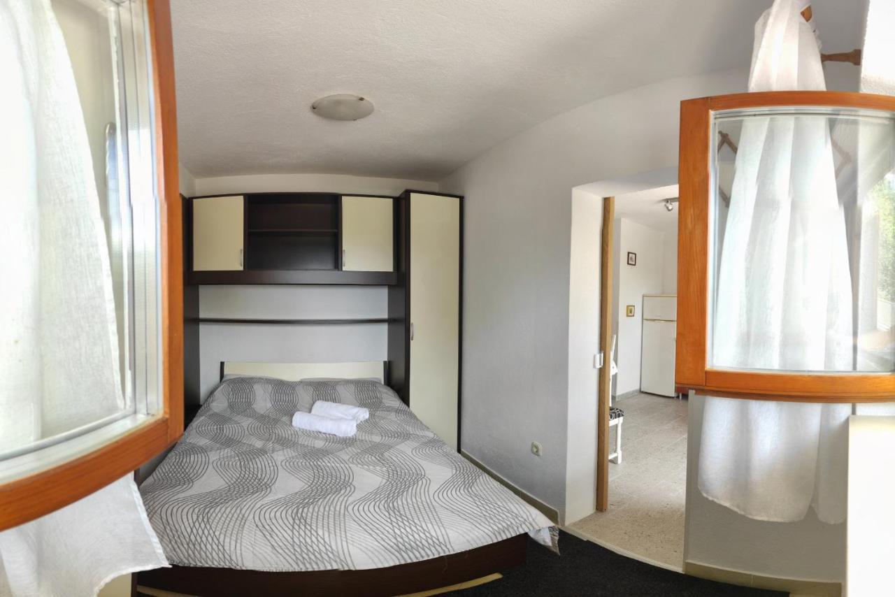 Apartman Mare - Beauty In The Heart Of Lika Perusic Buitenkant foto